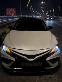 تۆیۆتا کامری